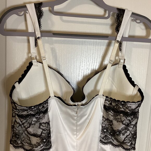 Pleasure State Women's White Corset W Black Lace Size 36D Intimate Lingerie - Picture 7 of 10